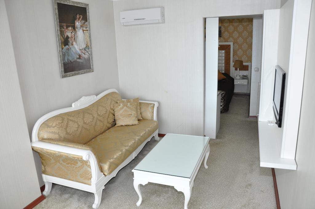 Pen Hotel Istanbul Luaran gambar